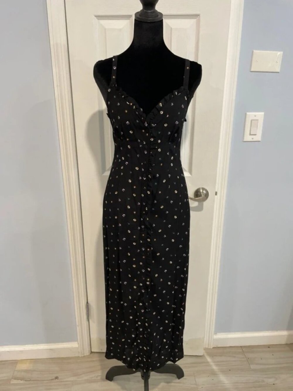 Topshop Women’s Black Floral Button Front Maxi Dress 2 NWT